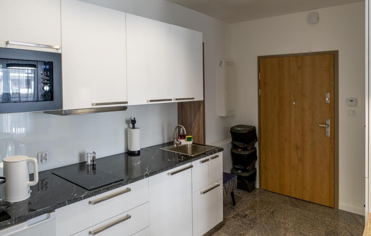 Ferienwohnung Roadway Silniczna Z Garazem Podziemnym Kielce Exterior foto
